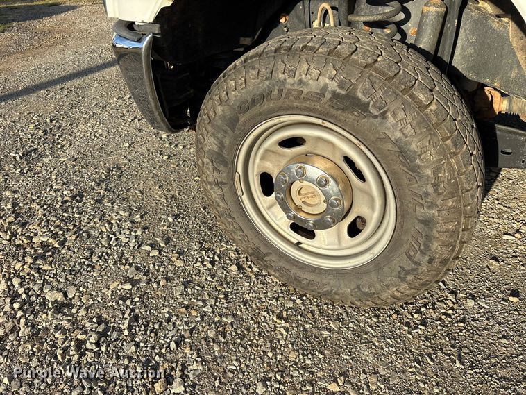 image for item ET7300 2016 Ford F250 Super Duty pickup truck