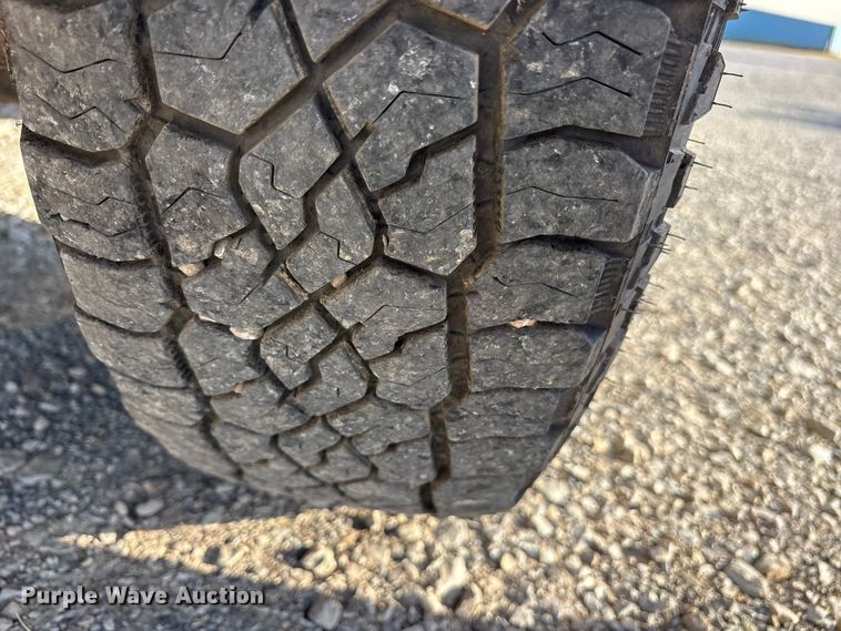 image for item ET7300 2016 Ford F250 Super Duty pickup truck