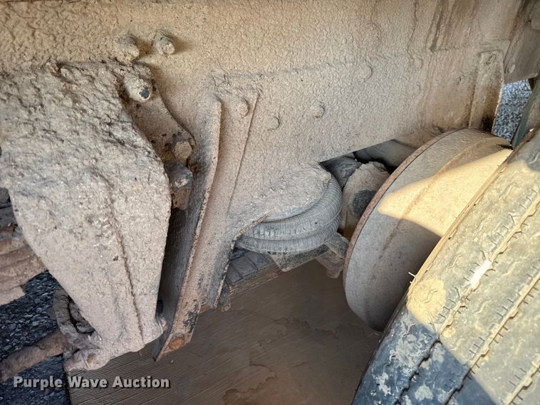 image for item EU5127 2005 Sterling Acterra refuse truck