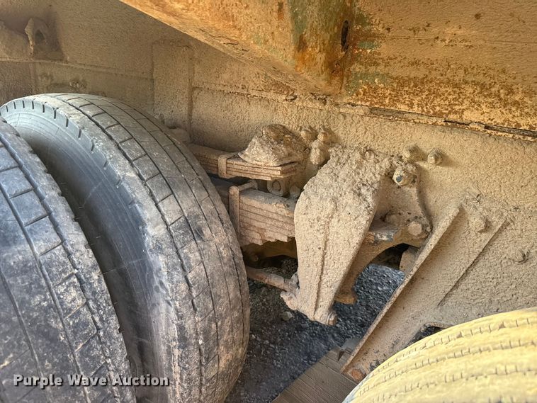 image for item EU5127 2005 Sterling Acterra refuse truck