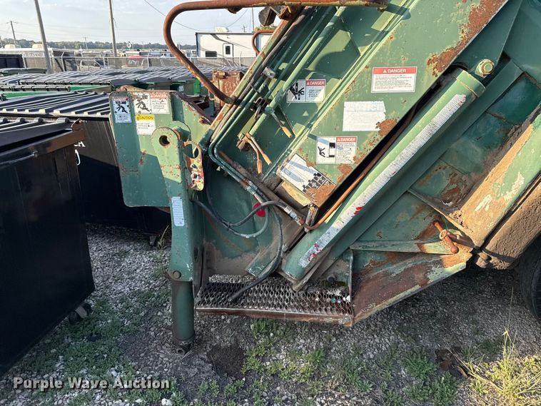 image for item EU5127 2005 Sterling Acterra refuse truck