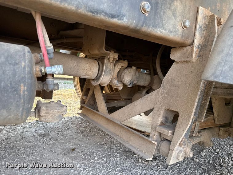 image for item EU5127 2005 Sterling Acterra refuse truck