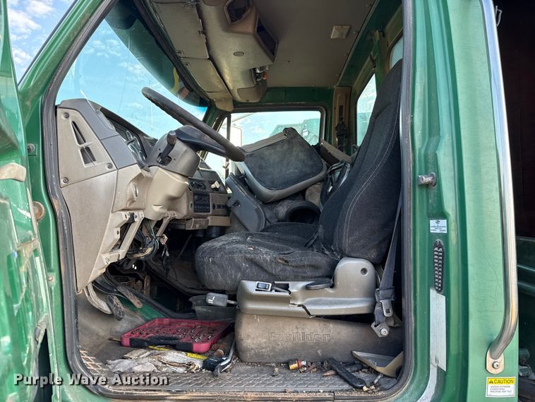 image for item EU5127 2005 Sterling Acterra refuse truck