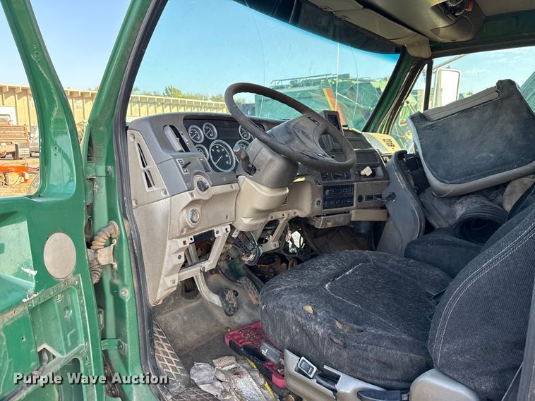 image for item EU5127 2005 Sterling Acterra refuse truck