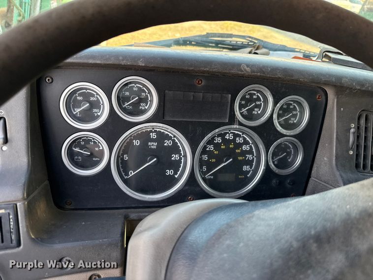 image for item EU5127 2005 Sterling Acterra refuse truck