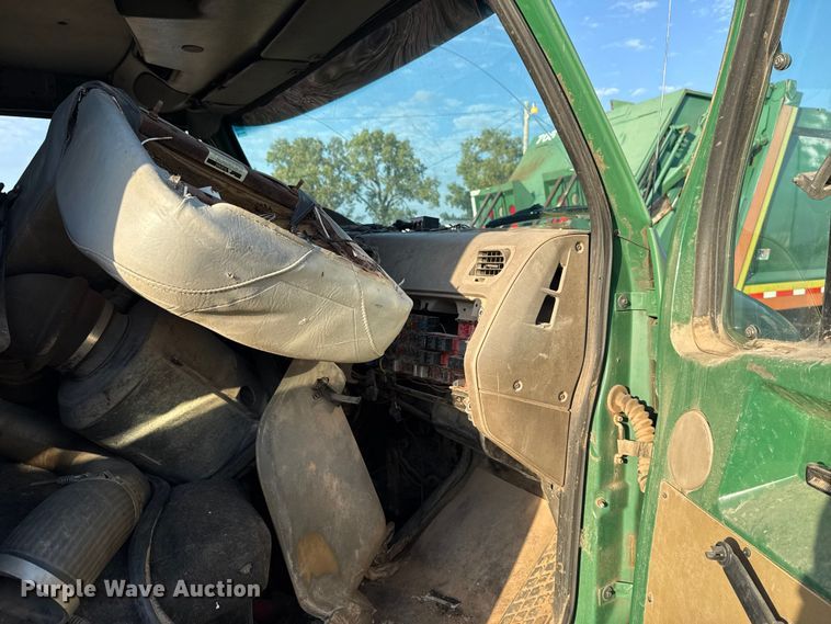 image for item EU5127 2005 Sterling Acterra refuse truck