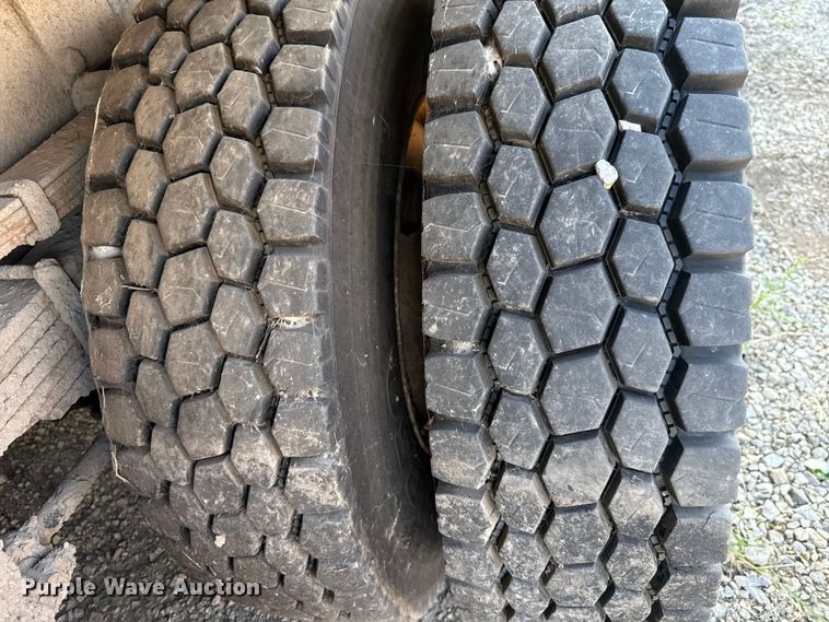 image for item EU5127 2005 Sterling Acterra refuse truck