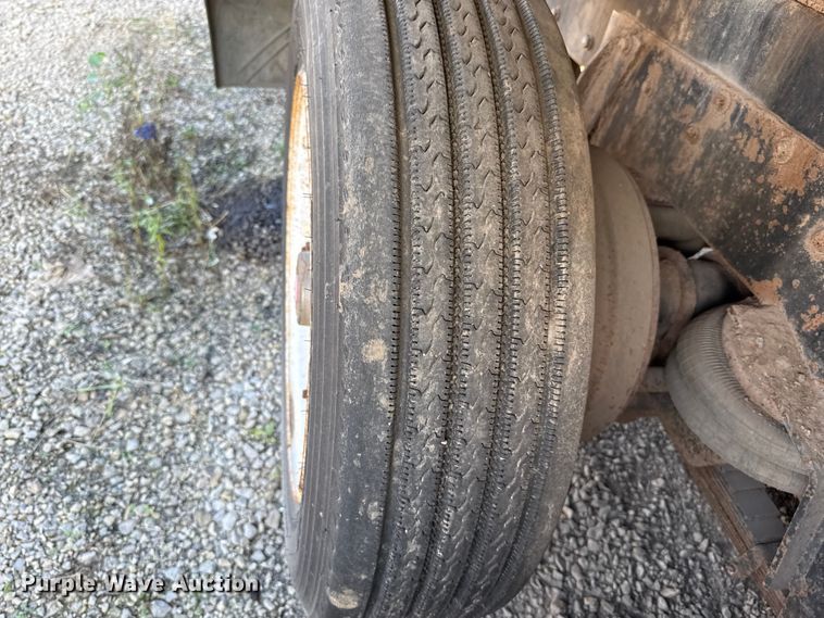 image for item EU5127 2005 Sterling Acterra refuse truck