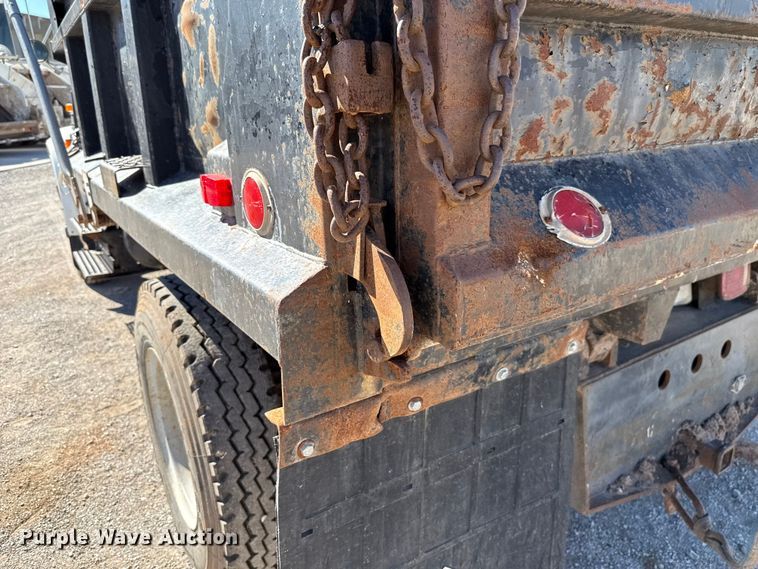 image for item EU5128 1993 International 4700 dump truck