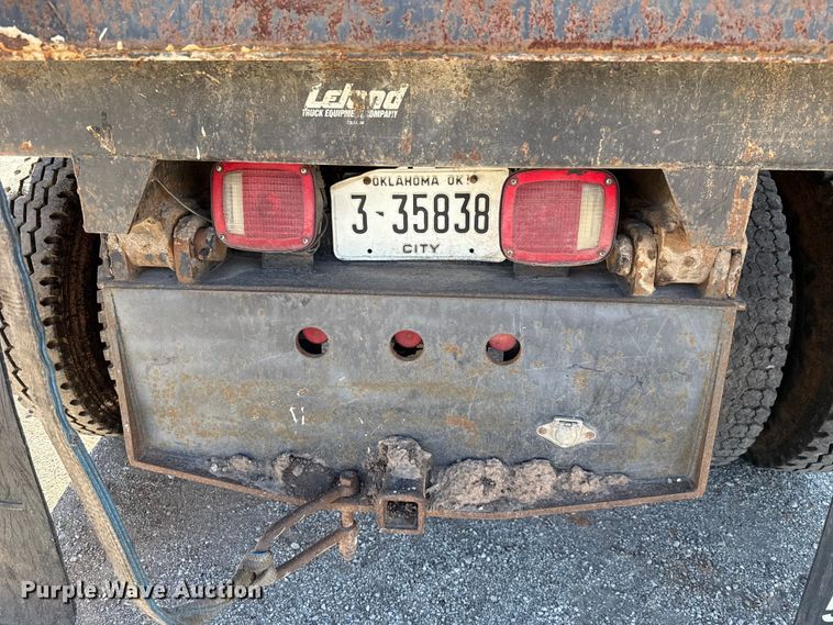 image for item EU5128 1993 International 4700 dump truck