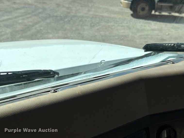 image for item EU5128 1993 International 4700 dump truck