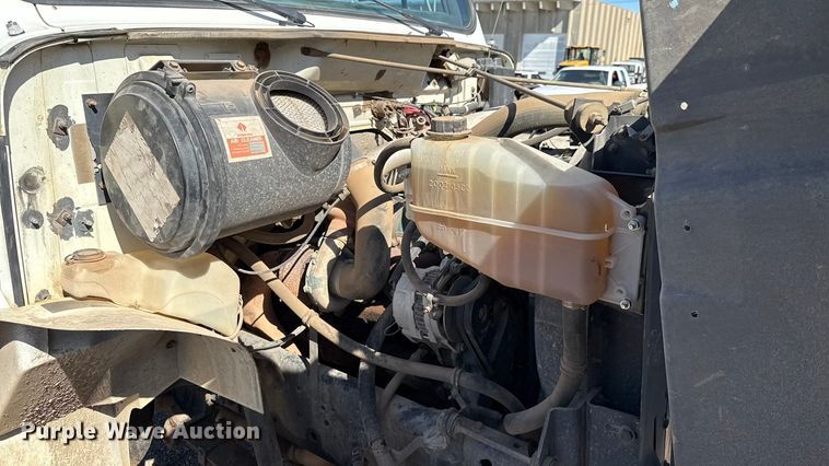 image for item EU5128 1993 International 4700 dump truck