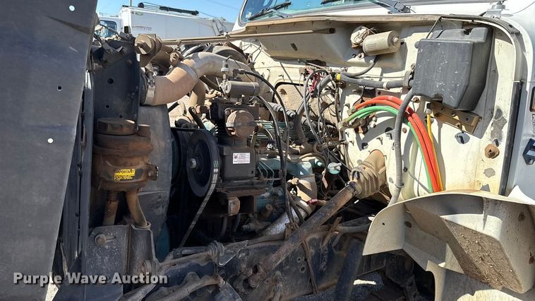 image for item EU5128 1993 International 4700 dump truck