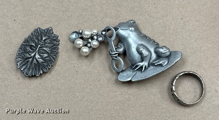 image for item EU5378 Jewelry