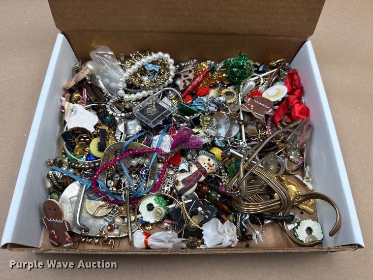 image for item EU5379 Jewelry