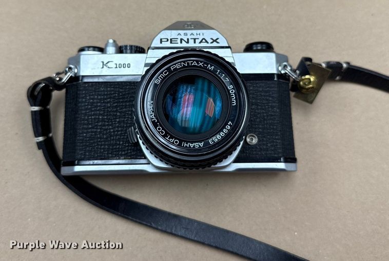 image for item EU5381 (2) cameras