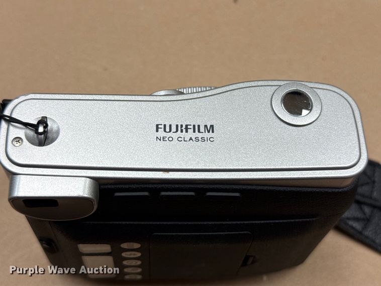 image for item EU5381 (2) cameras