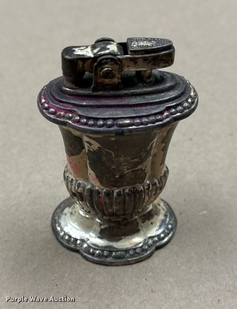 image for item EU5382 Sports cards