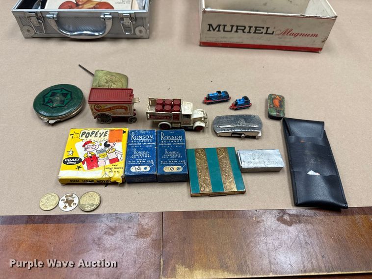 image for item EU5382 Sports cards