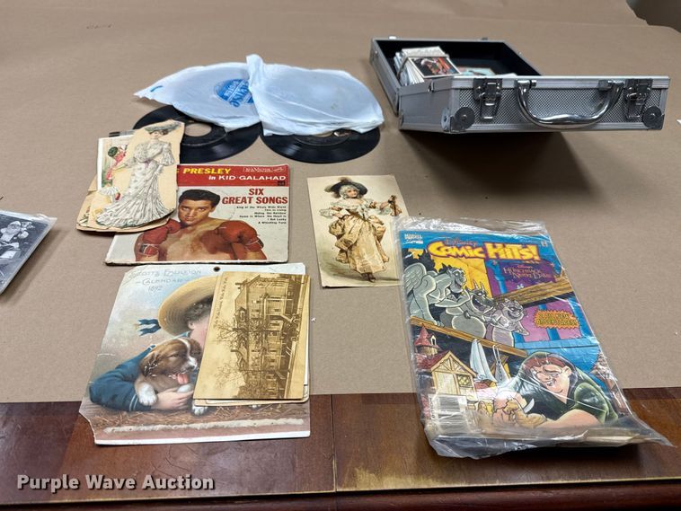 image for item EU5382 Sports cards