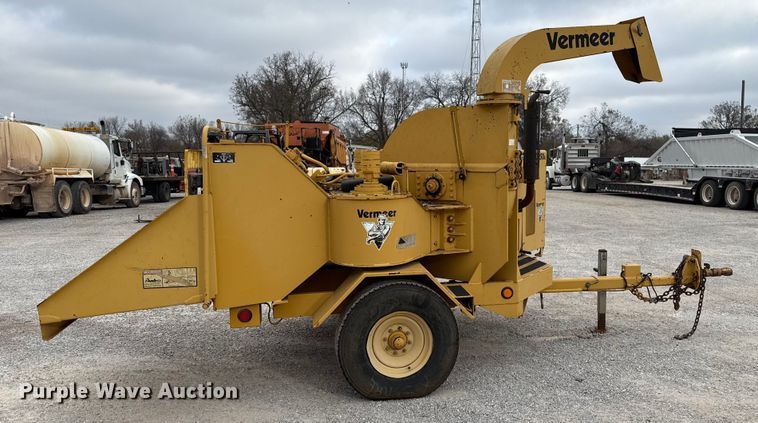image for item EU5410 2000 Vermeer BC1250A wood chipper