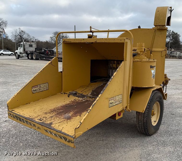 image for item EU5410 2000 Vermeer BC1250A wood chipper