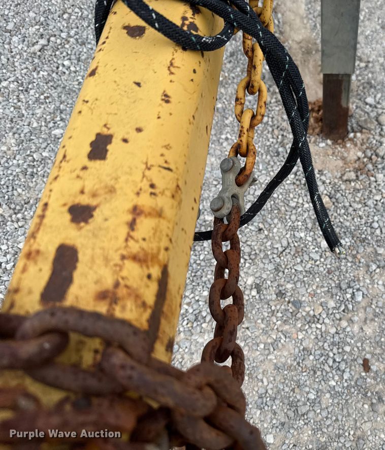 image for item EU5410 2000 Vermeer BC1250A wood chipper