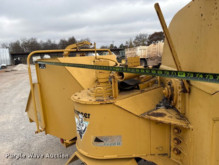 image for item EU5410 2000 Vermeer BC1250A wood chipper