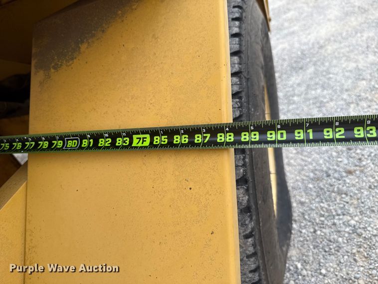 image for item EU5410 2000 Vermeer BC1250A wood chipper