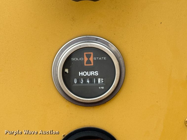 image for item EU5410 2000 Vermeer BC1250A wood chipper