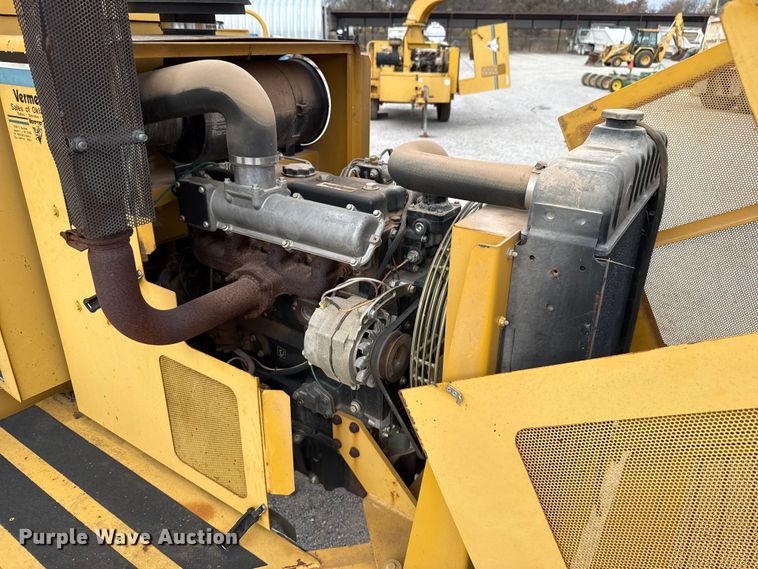 image for item EU5410 2000 Vermeer BC1250A wood chipper