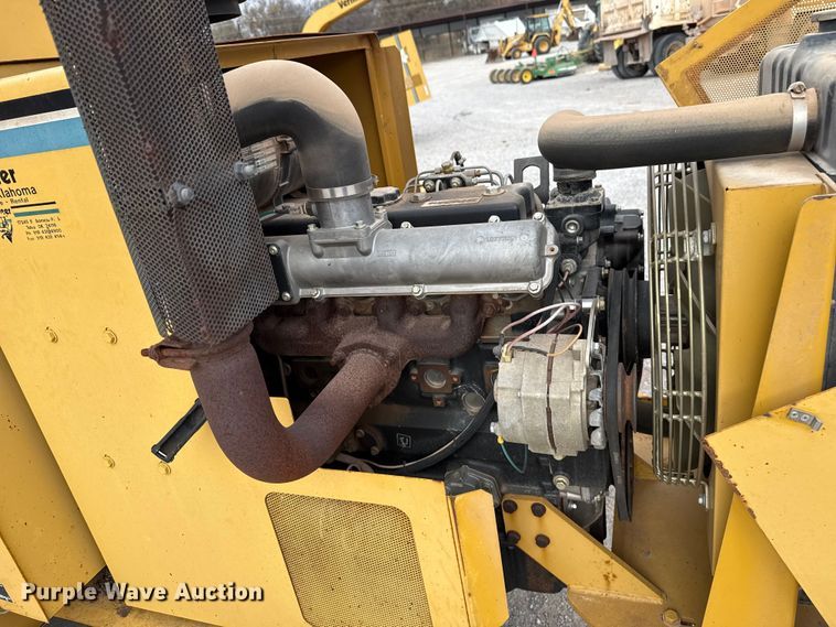 image for item EU5410 2000 Vermeer BC1250A wood chipper