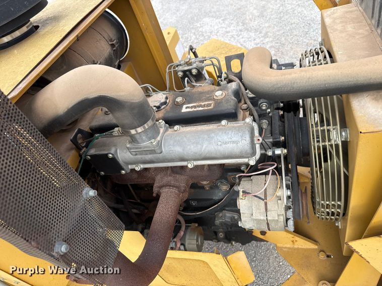 image for item EU5410 2000 Vermeer BC1250A wood chipper