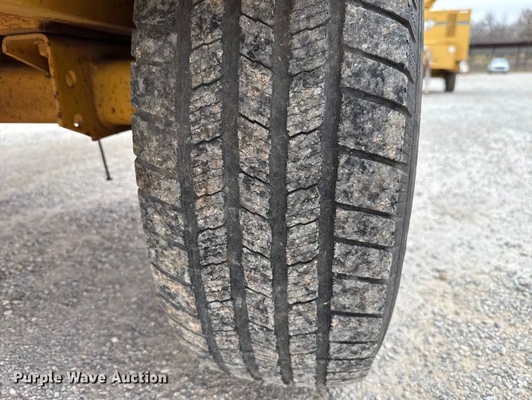 image for item EU5410 2000 Vermeer BC1250A wood chipper