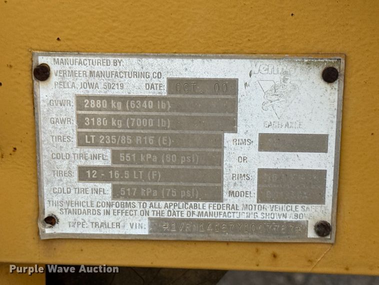 image for item EU5410 2000 Vermeer BC1250A wood chipper