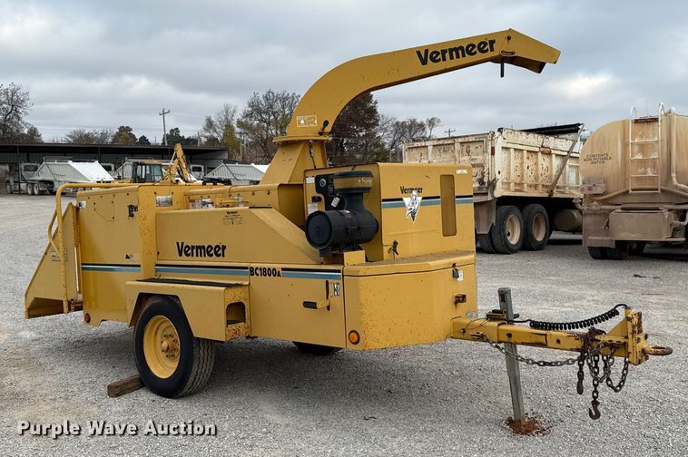 image for item EU5411 2001 Vermeer BC1800A wood chipper