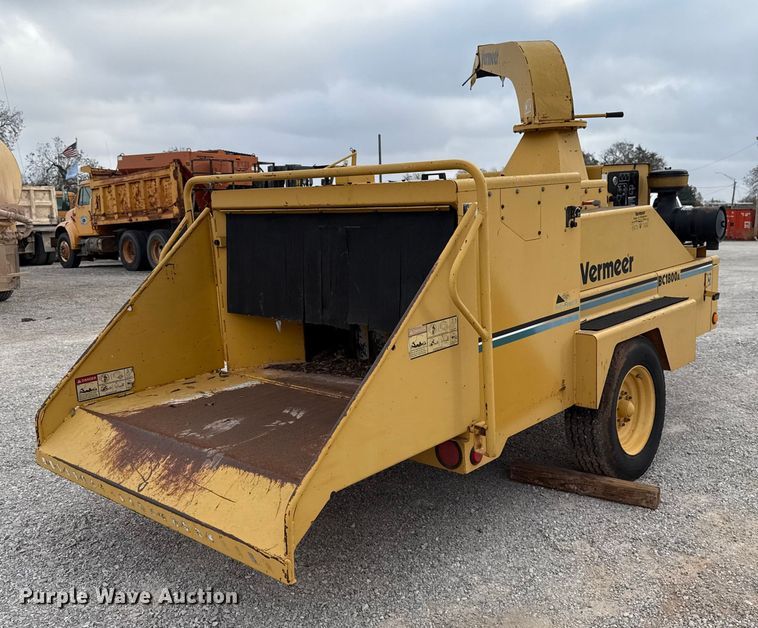 image for item EU5411 2001 Vermeer BC1800A wood chipper