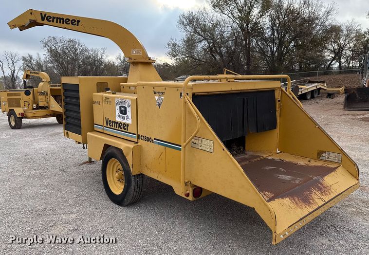 image for item EU5411 2001 Vermeer BC1800A wood chipper