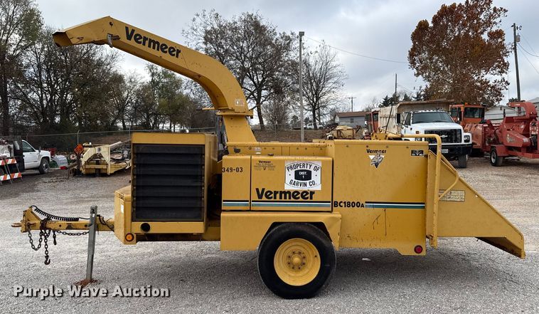 image for item EU5411 2001 Vermeer BC1800A wood chipper