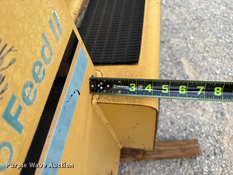 image for item EU5411 2001 Vermeer BC1800A wood chipper