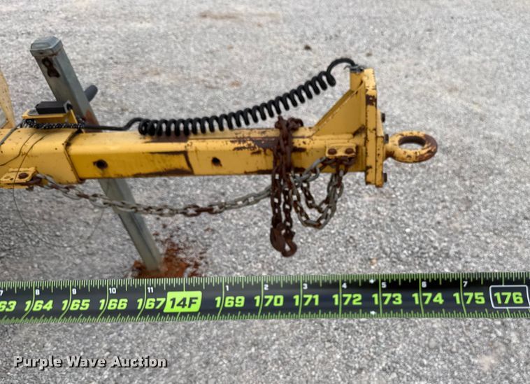 image for item EU5411 2001 Vermeer BC1800A wood chipper