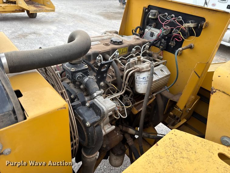 image for item EU5411 2001 Vermeer BC1800A wood chipper