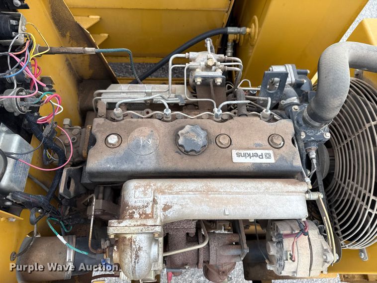 image for item EU5411 2001 Vermeer BC1800A wood chipper