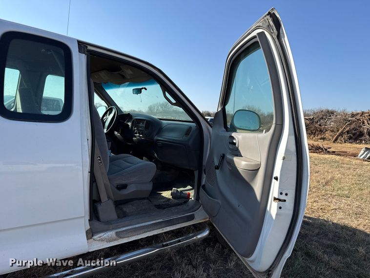 image for item EU5419 1999 Ford F250 SuperCab pickup truck