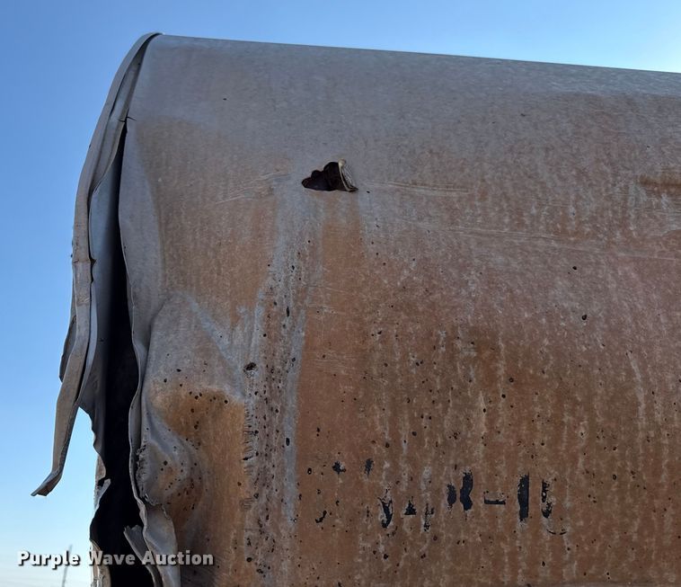 image for item EU5420 1970 Fruehauf TEHF2E asphalt trailer