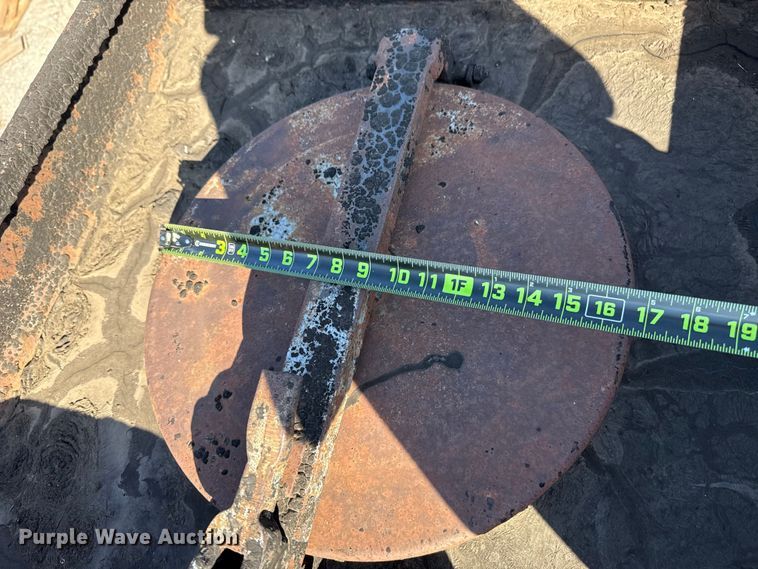 image for item EU5420 1970 Fruehauf TEHF2E asphalt trailer