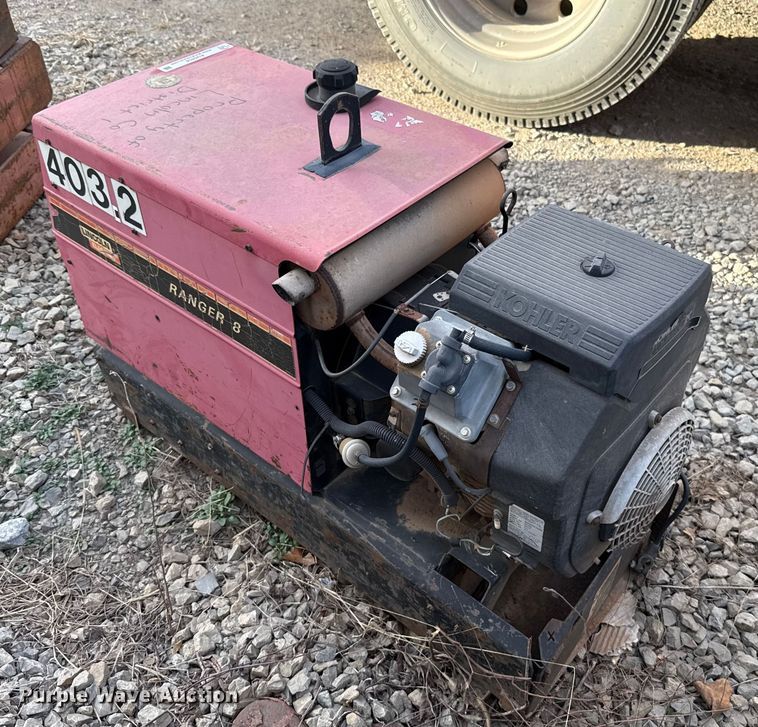 image for item EU5454 Lincoln Electric Ranger 8 welder/generator