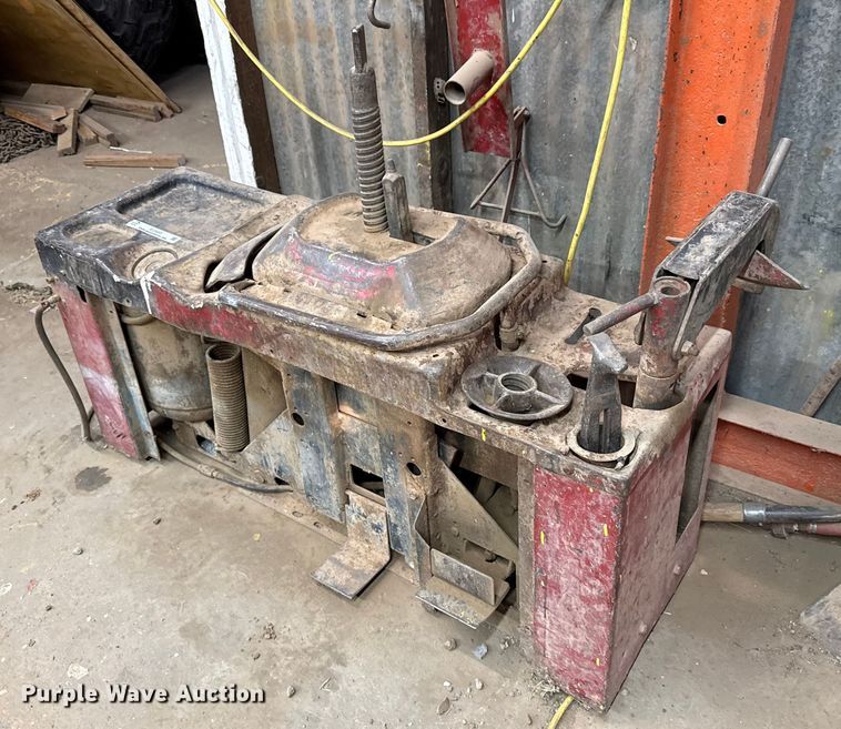 image for item EU5455 Coats 30-30A tire machine