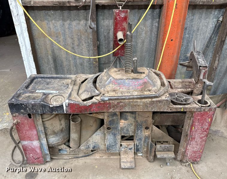 image for item EU5455 Coats 30-30A tire machine