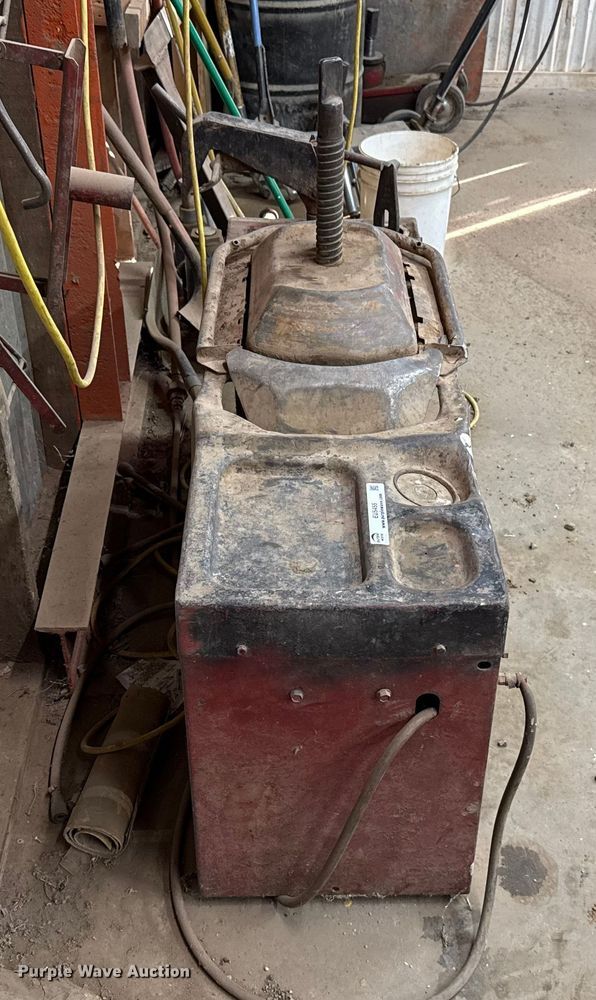 image for item EU5455 Coats 30-30A tire machine